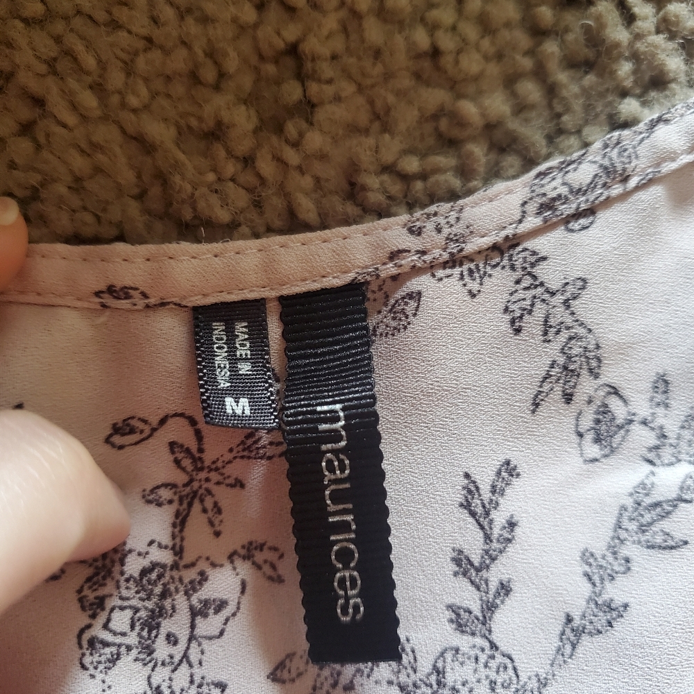 Tank Tops - Picture 4 of 6